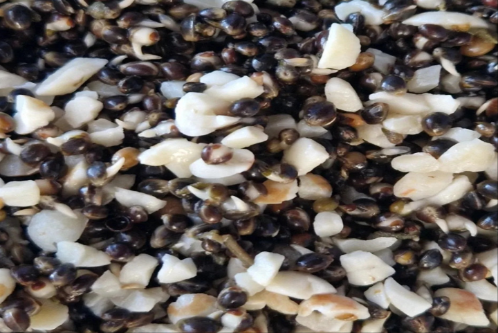 Hemp and Crushed Peanuts